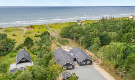 'Jorn' - 75m from the sea