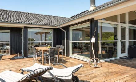 'Fridtjof' - 100m from the sea 2