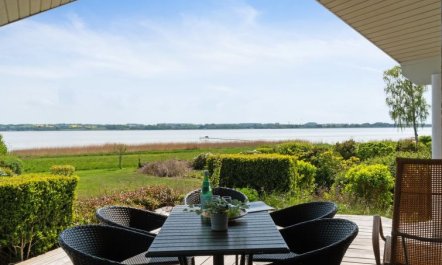 'Brunman' - 10m to the fjord 5