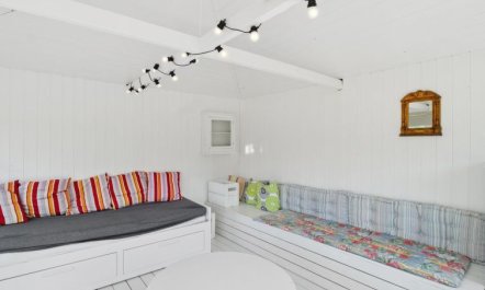 'Dreng' - 250m from the sea 6