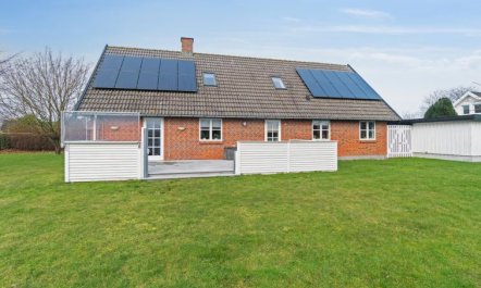 'Josie' - 700m from the sea