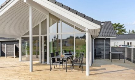 'Widerik' - 260m from the sea