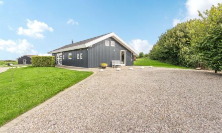 'Deline' - 250m from the sea 3