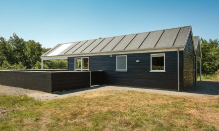 'Erich' - 1.8km from the sea 2