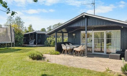 'Justina' - 200m from the sea