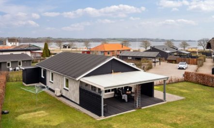 'Dietlinde' - 100m from the sea