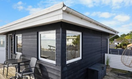 'Folkhart' - 10m from the sea 7