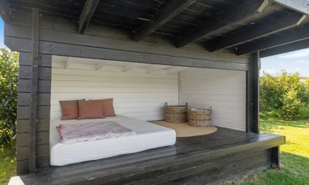 'Iven' - 140m from the sea 7