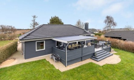 'Aloisia' - 300m from the sea