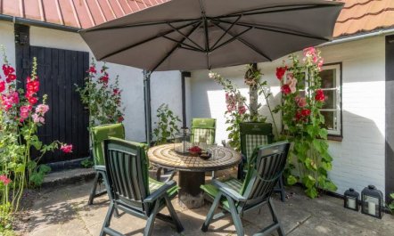 'Héléne' - 2.4km from the sea