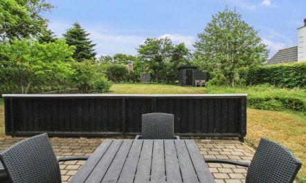 'Siouxsie' - 500m from the sea 5