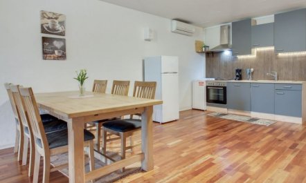 'Ilsabe' - 25km from the sea 2