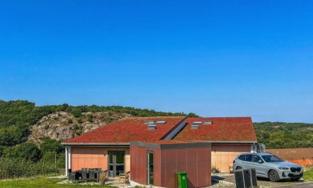 'Sasser' - 450m from the sea 7