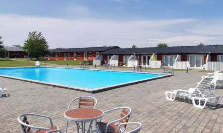 'Manfred' - 6km from the sea 2