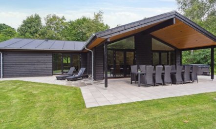 'Robert' - 30km from the sea 2