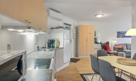 'Gjuro' - 50m from the sea 7