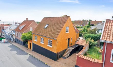 'Adelita' - 300m from the sea