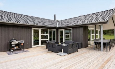 'Rathulf' - 500m from the sea 7