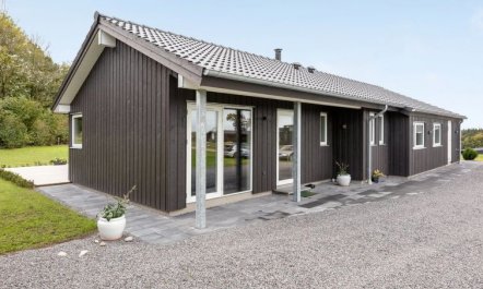 'Rathulf' - 500m from the sea 5