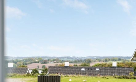 'Rathulf' - 500m from the sea 2