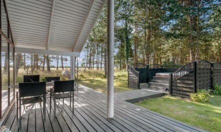 'Matine' - 800m from the sea 2