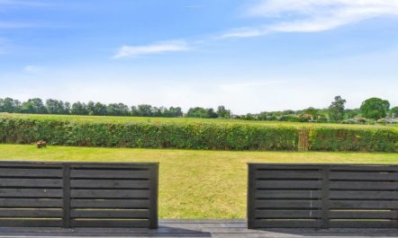 'Simon' - 1km from the sea 4