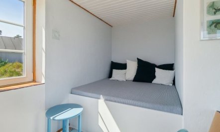 'Hakon' - 40m from the sea 3