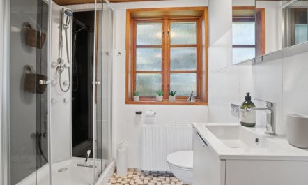 'Hakon' - 40m from the sea 2