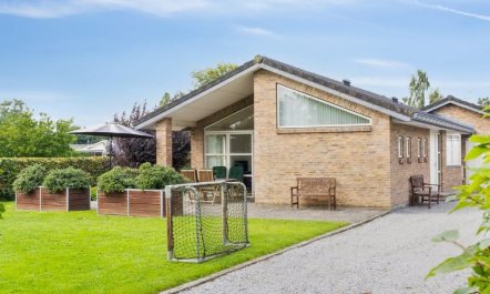 'Agneta' - 150m from the sea 4