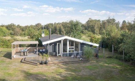 'Ilse' - 300m from the sea