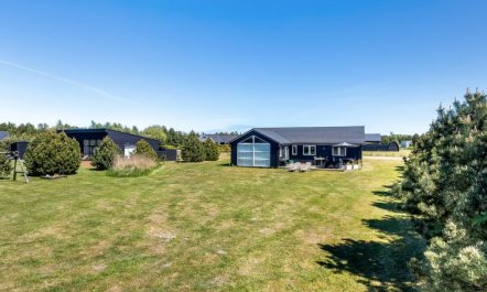 'Danika' - 1.5km from the sea 3