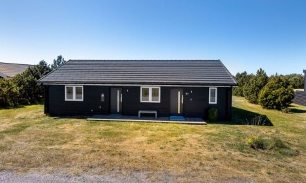 'Danika' - 1.5km from the sea 1