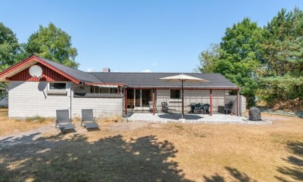 'Sitta' - 400m from the sea 4