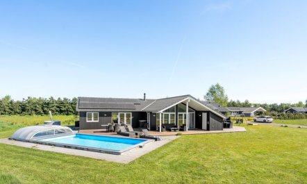 'Kiersten' - 800m from the sea