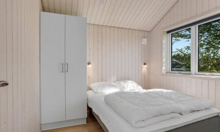 'Kiersten' - 800m from the sea 2