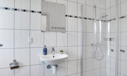 'Kiersten' - 800m from the sea 7