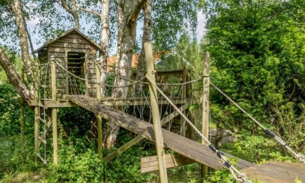 'Anemone' - 700m from the sea 2