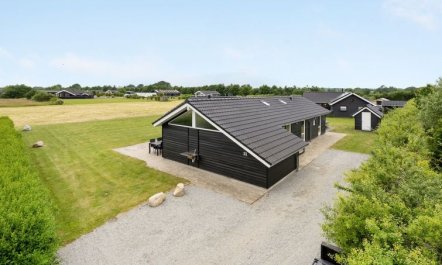 'Finja' - 500m from the sea 2