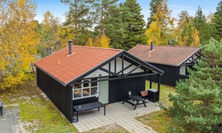 'Gudrund' - 250m from the sea