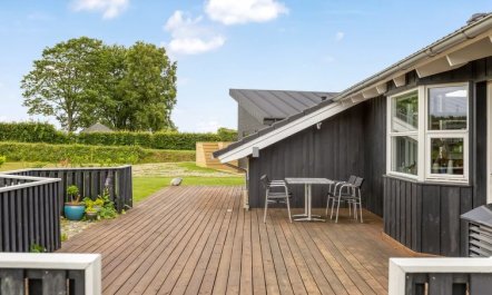 'Winald' - 150m from the sea 3