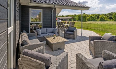 'Elsebet' - 600m from the sea 6