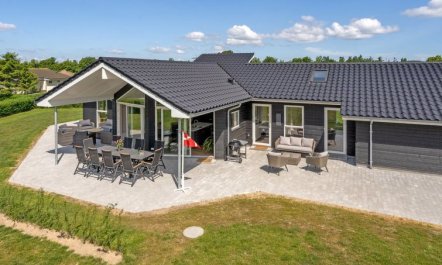 'Elsebet' - 600m from the sea 3