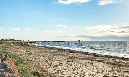 'Stacie' - 10m from the sea 7