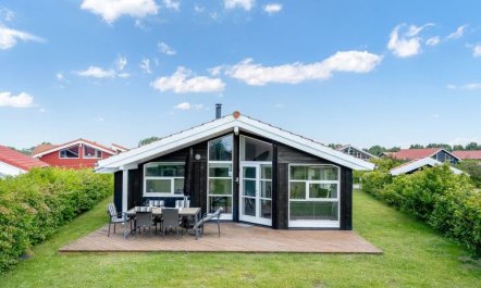 'Birtir' - 1.2km from the sea 1