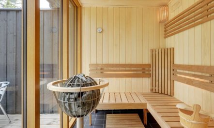 'Nuka' - 800m from the sea 6