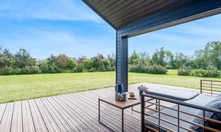 'Edite' - 900m from the sea 5