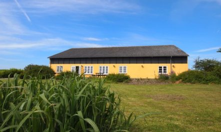 'Joran' - 120m from the sea