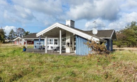 'Kajsa' - 50m from the sea 5