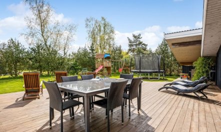 'Helena' - 700m from the sea 4