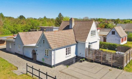 'Kali' - 750m from the sea